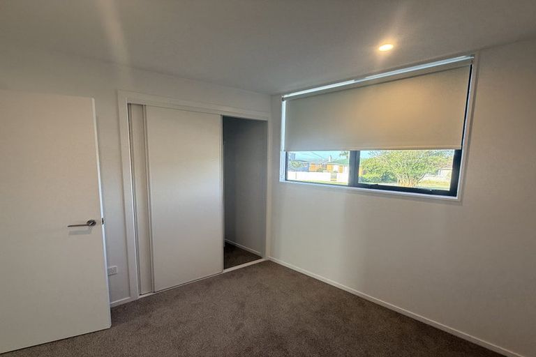 Photo of property in 4/19 Knights Road, Rothesay Bay, Auckland, 0630