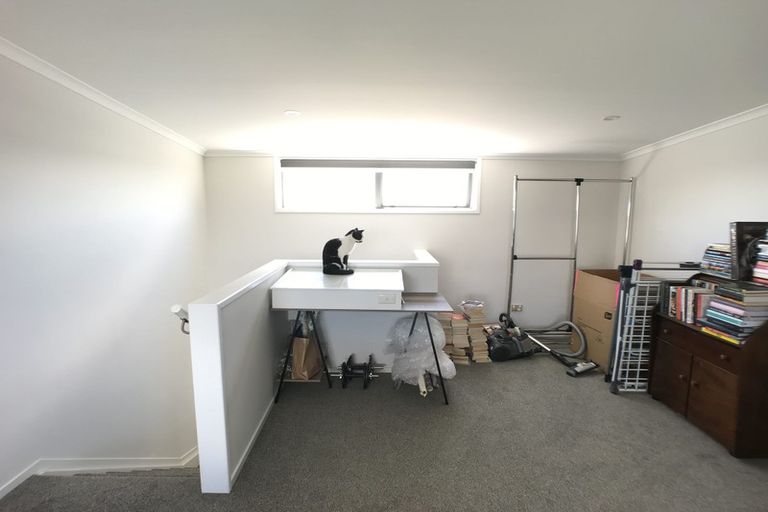 Photo of property in 174 Hobsonville Point Road, Hobsonville, Auckland, 0616