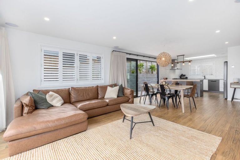 Photo of property in 74 Kotare Street, Waikanae, 5036