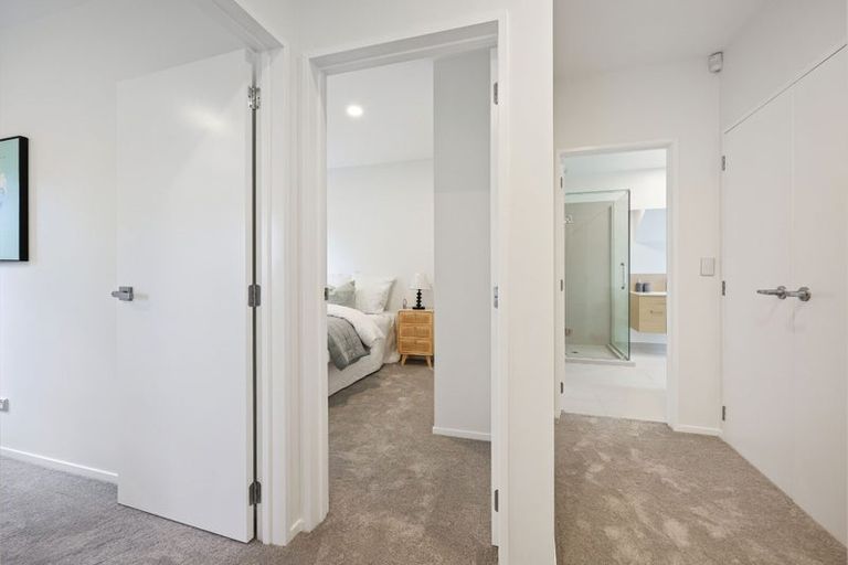 Photo of property in 40a Verran Road, Birkdale, Auckland, 0626