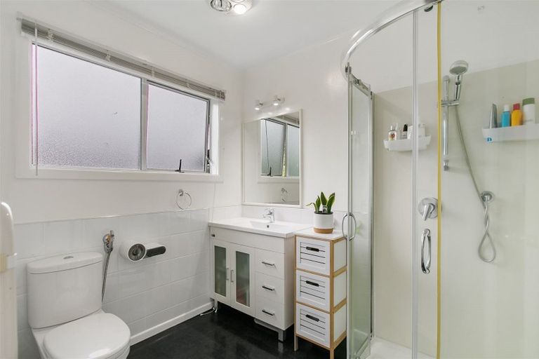 Photo of property in 1/8 Beldon Place, Pakuranga Heights, Auckland, 2010