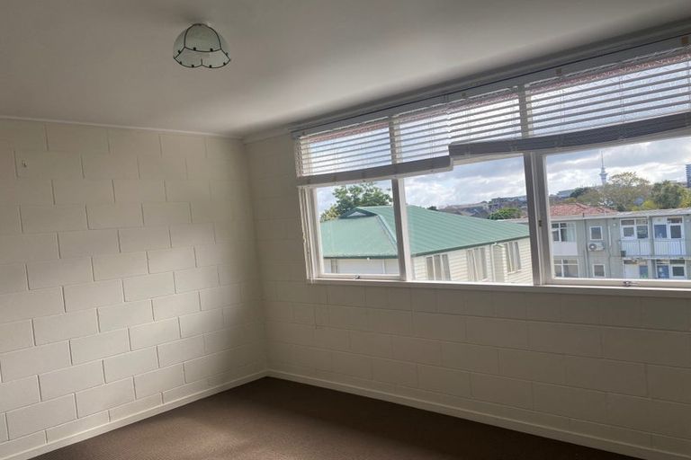 Photo of property in 9 Esplanade Road, Mount Eden, Auckland, 1024