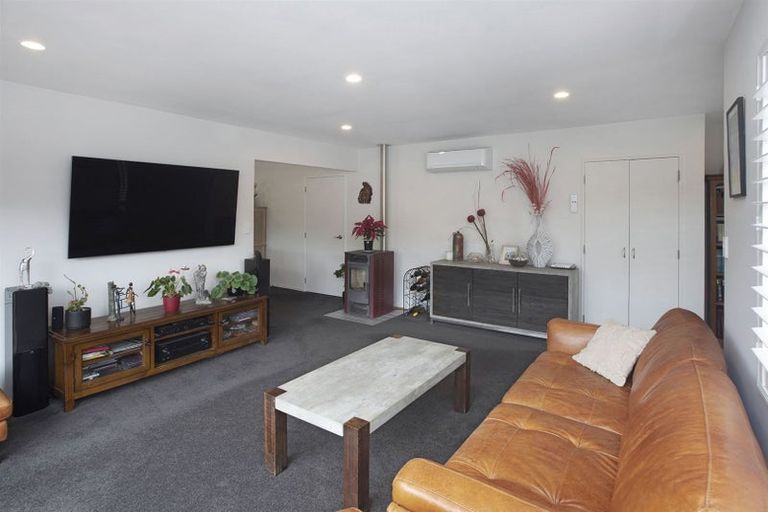 Photo of property in 7 Ashtead Lane, Sockburn, Christchurch, 8042