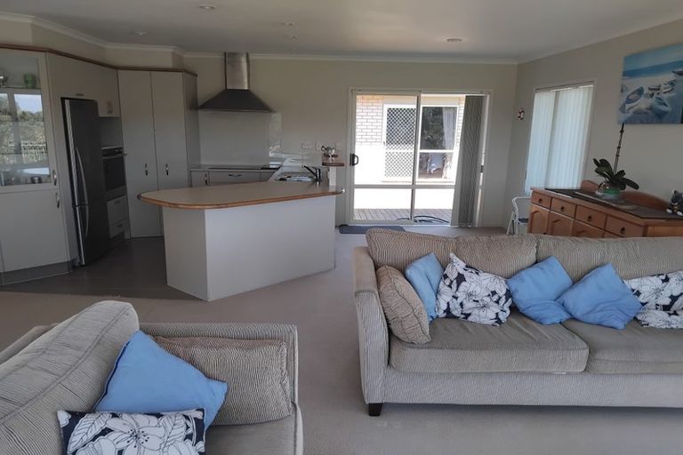 Photo of property in 101 Oriental Parade, Papamoa Beach, Papamoa, 3118