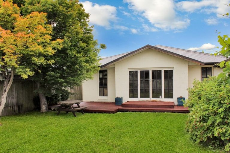 Photo of property in 5 Greers Road, Ilam, Christchurch, 8041