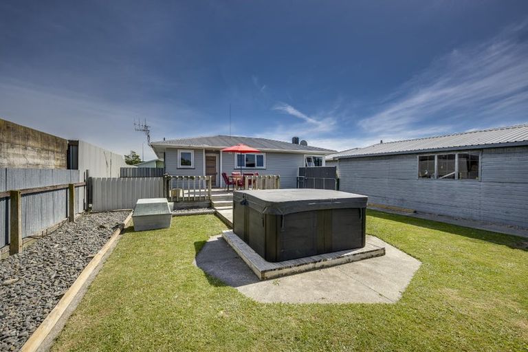 Photo of property in 69 Clarence Cox Crescent, Pirimai, Napier, 4112