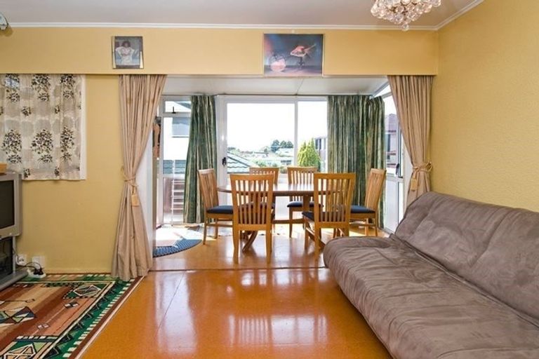 Photo of property in 144a Bucklands Beach Road, Bucklands Beach, Auckland, 2012