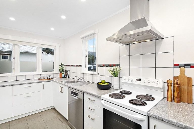 Photo of property in 18 Cudby Street, Woburn, Lower Hutt, 5011