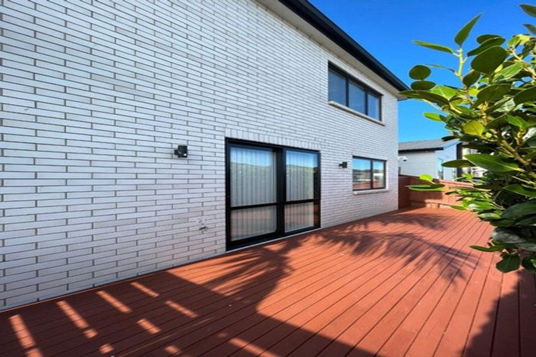 Photo of property in 36 Hikuawa Road, Flat Bush, Auckland, 2019
