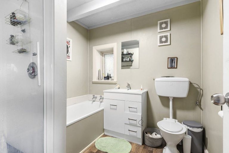 Photo of property in 114 Holloway Road, Aro Valley, Wellington, 6021