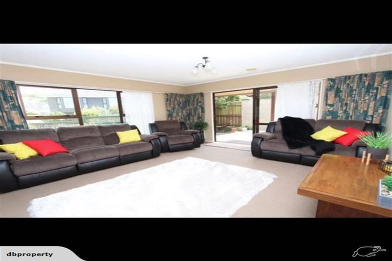 Photo of property in 76 Cortina Avenue, Johnsonville, Wellington, 6037