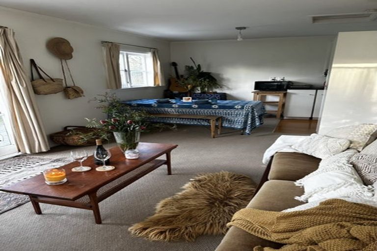 Photo of property in 280 Riverhead Road, Riverhead, Kumeu, 0892