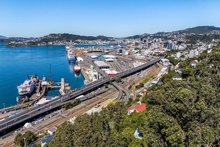 Photo of property in 145 Barnard Street, Wadestown, Wellington, 6012