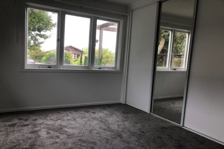 Photo of property in 10 Macnay Way, Murrays Bay, Auckland, 0630