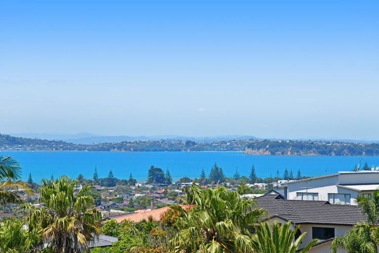 Photo of property in 56 Waldorf Crescent, Orewa, 0931