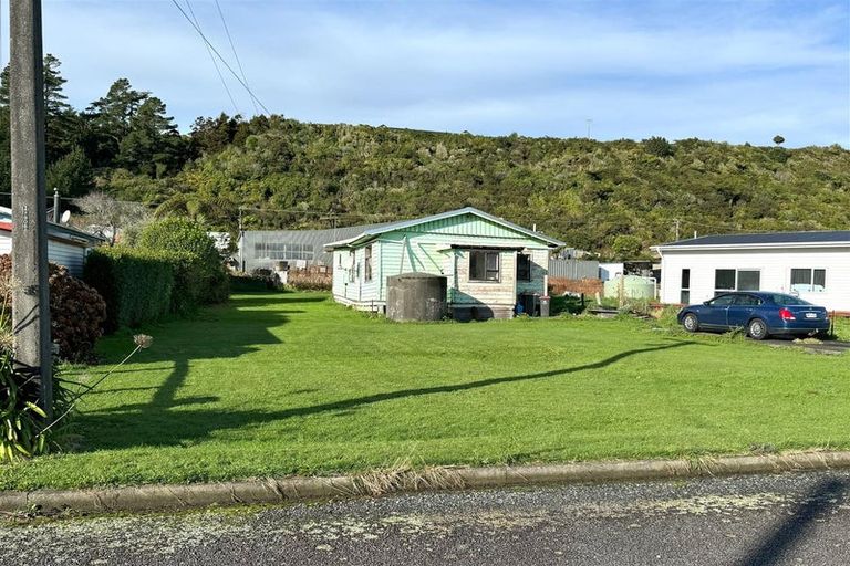 Photo of property in 37 Ogilvie Road, Gladstone, Greymouth, 7805