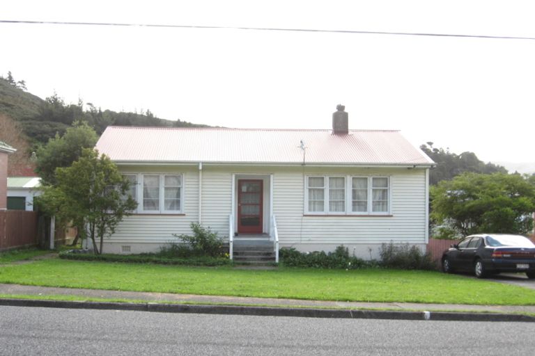 Photo of property in 32 Judd Crescent, Naenae, Lower Hutt, 5011