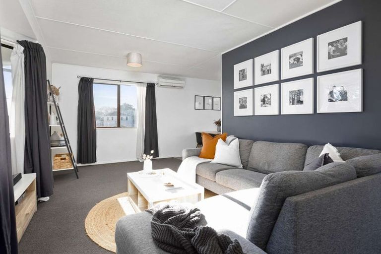 Photo of property in 3 Kupe Drive, Carterton, 5713