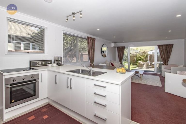 Photo of property in 1/2 Trigg Crescent, Taradale, Napier, 4112