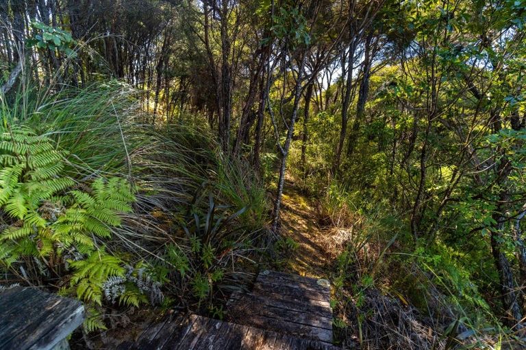 Photo of property in 180 Tokongawa Drive, Kaiteriteri, Motueka, 7197