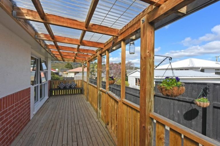 Photo of property in 40 Clouston Park Road, Clouston Park, Upper Hutt, 5018