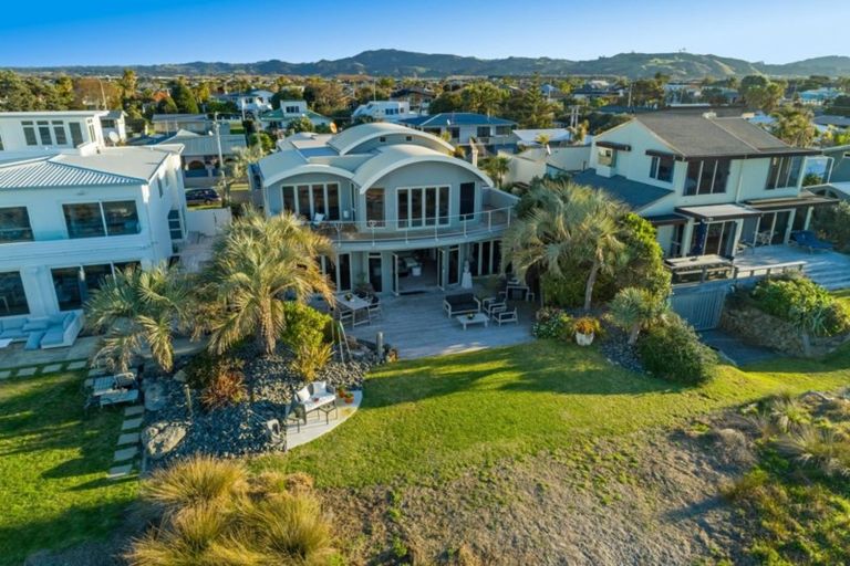 Photo of property in 51 Motiti Road, Papamoa Beach, Papamoa, 3118