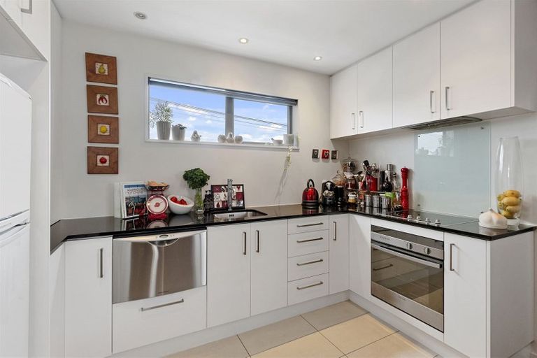 Photo of property in 34a Packe Street, Edgeware, Christchurch, 8013