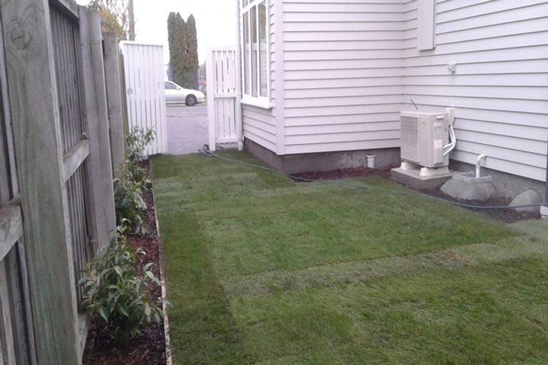 Photo of property in 2/100 Purchas Street, Edgeware, Christchurch, 8013