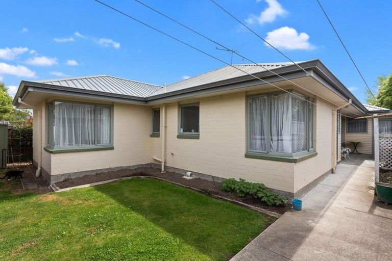 Photo of property in 36a Grants Road, Papanui, Christchurch, 8053