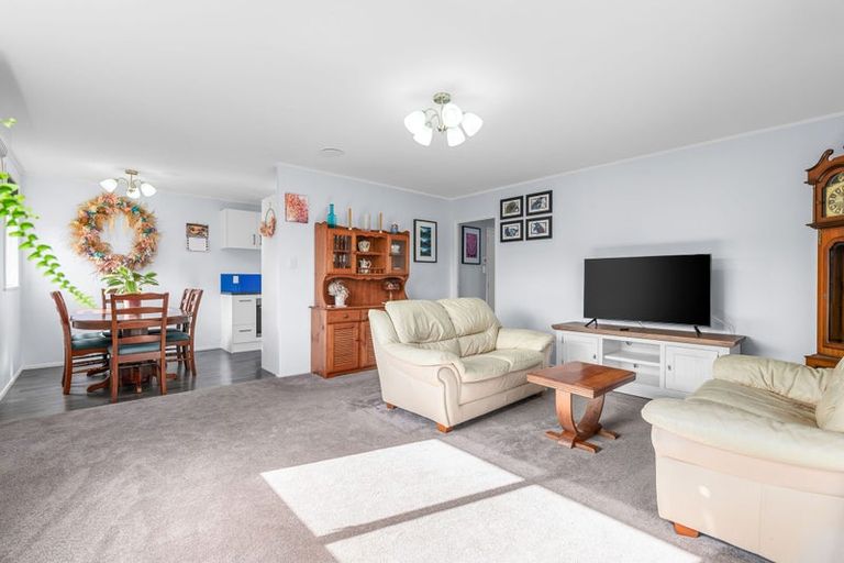 Photo of property in 11 Derby Street, Nawton, Hamilton, 3200