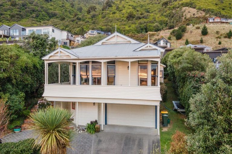 Photo of property in 14 Kea Street, Waikanae, 5036