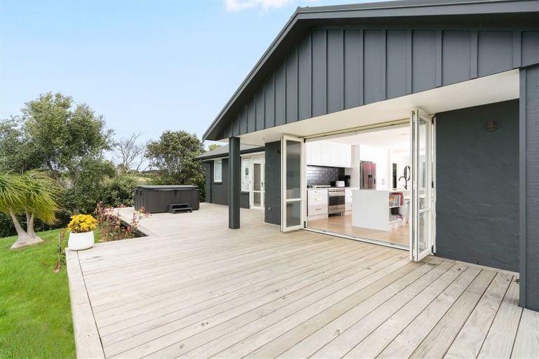 Photo of property in 110 Zanders Road, Helensville, Waimauku, 0882