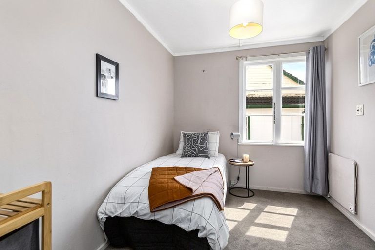 Photo of property in 16 Cleland Crescent, Naenae, Lower Hutt, 5011