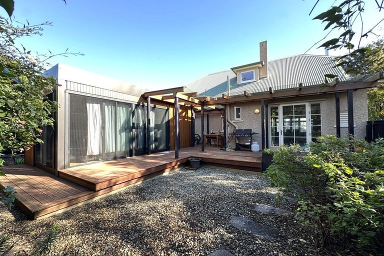 Photo of property in 2/43 Tahunanui Drive, Tahunanui, Nelson, 7011