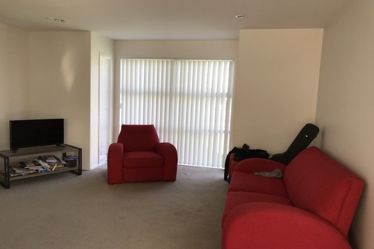 Photo of property in 205 Porchester Road, Takanini, 2112