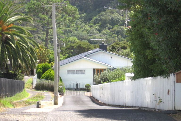 Photo of property in 14 Ranch Avenue, Beach Haven, Auckland, 0626