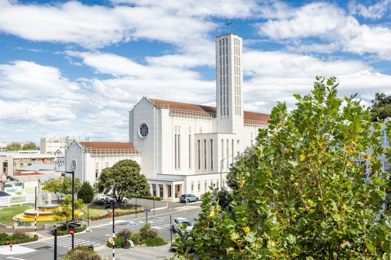 Photo of property in Mclean Towers, 2h/3 Shakespeare Road, Napier South, Napier, 4110