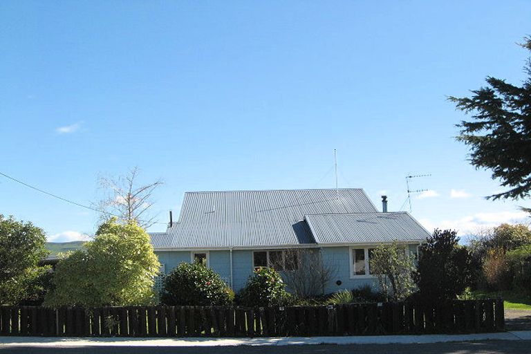 Photo of property in 180 Porangahau Road, Waipukurau, 4200