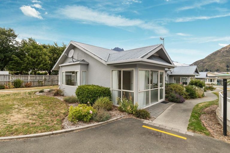 Photo of property in Frankton Court, 32 Mcbride Street, Frankton, Queenstown, 9300