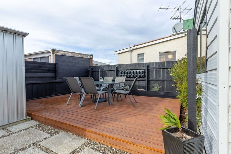 Photo of property in 35 Wesley Street, South Dunedin, Dunedin, 9012