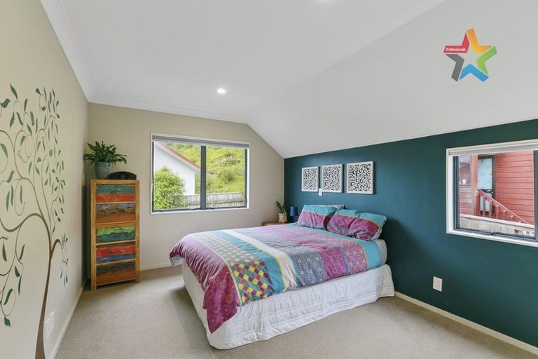 Photo of property in 57 Woodhouse Avenue, Karori, Wellington, 6012