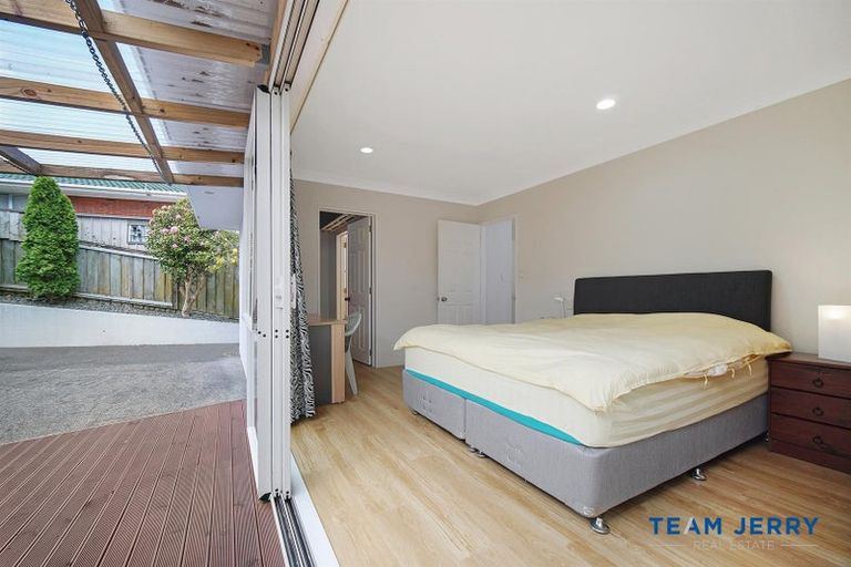 Photo of property in 2/9 Mccrystal Avenue, Bucklands Beach, Auckland, 2012