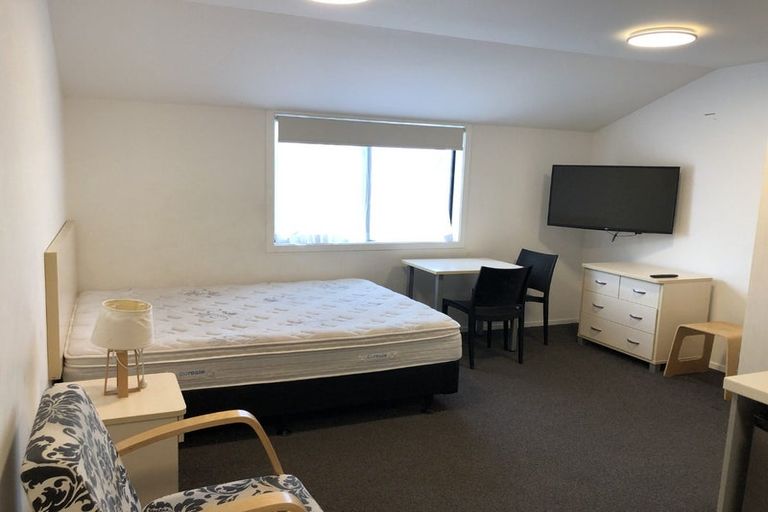 Photo of property in 2/42a Carruth Road, Papatoetoe, Auckland, 2025