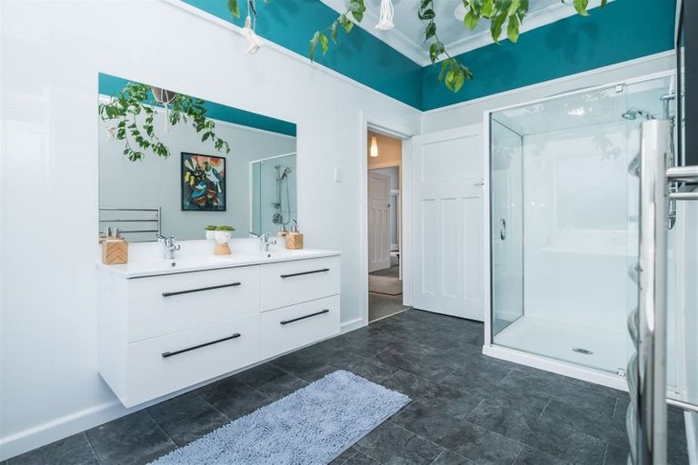 Photo of property in 26 Limbrick Street, Terrace End, Palmerston North, 4410