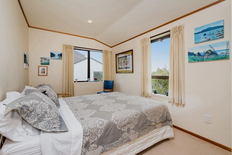 Photo of property in 22 Moorgreen Heights, Torbay, Auckland, 0630