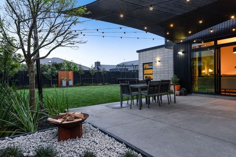 Photo of property in 19 Satchmo Place, Rototuna North, Hamilton, 3210