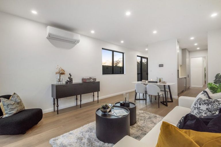 Photo of property in 18 Yellow Pear Lane, Karaka, 2578