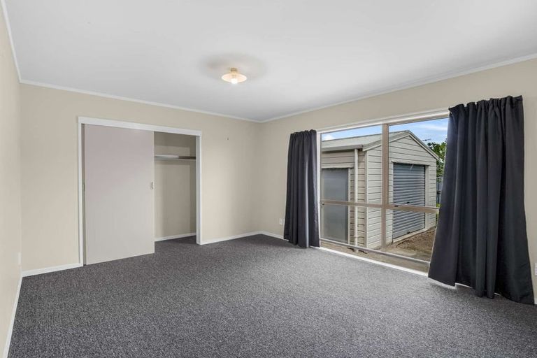 Photo of property in 3 Kirkcaldie Grove, Levin, 5510