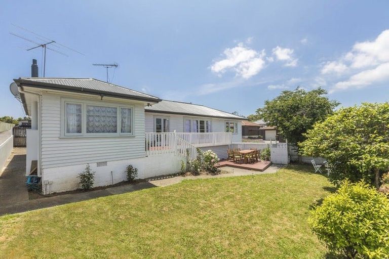 Photo of property in 65 Wellington Street, Howick, Auckland, 2014