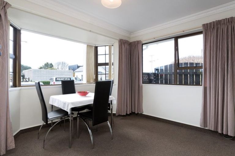 Photo of property in 38 Gilbert Street, New Plymouth, 4310